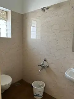 Photo 3 of this room